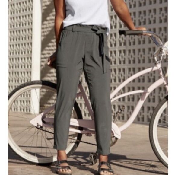Athleta Skyline Pants Womens Size 2 XS Gray Grey Elastic Waist Stretch Belted - Picture 1 of 8